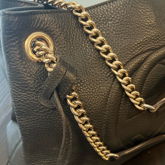 AUTHETIC | Gucci Black Leather Soho Shoulder Bag with Gold Chain - Picture 5 of 12